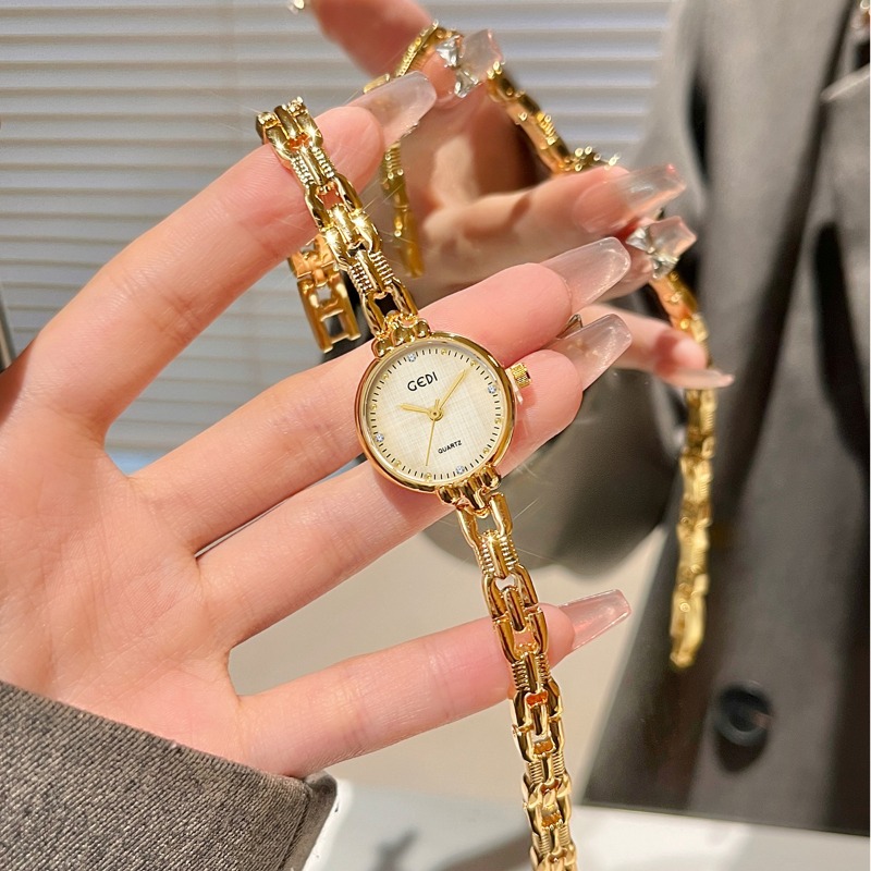 Best Luxury Quartz Watch - Luxury Gold Bracelet Women Watch Fashion