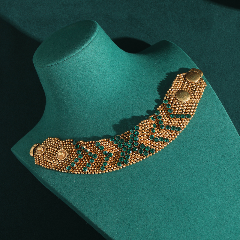 Vintage Green Rhinestone Brace - Luxury Watch In Dubai 리뷰 및 가격