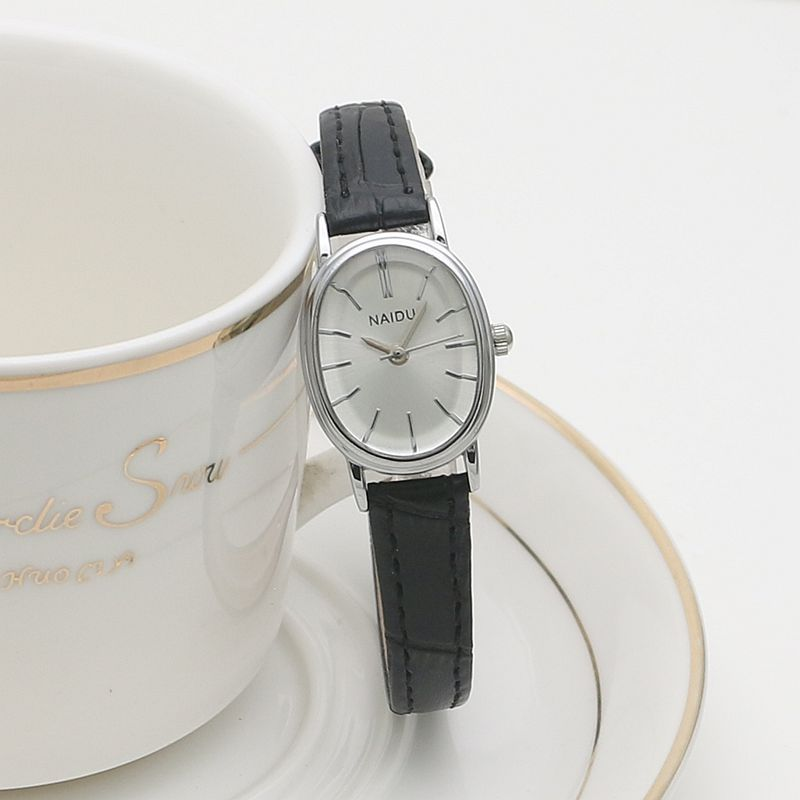 Fashion Brand Women Oval Dial  - Luxury Watch With Leather Strap 리뷰 및 가격